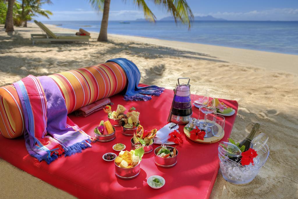 Vomo Island Resort Buitenkant foto